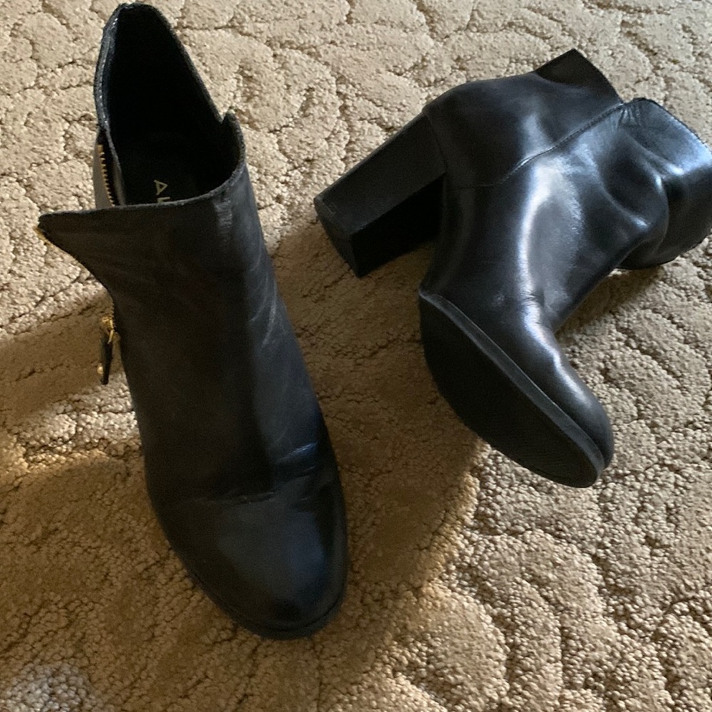 Aldo black 3 inch heel ankle boot